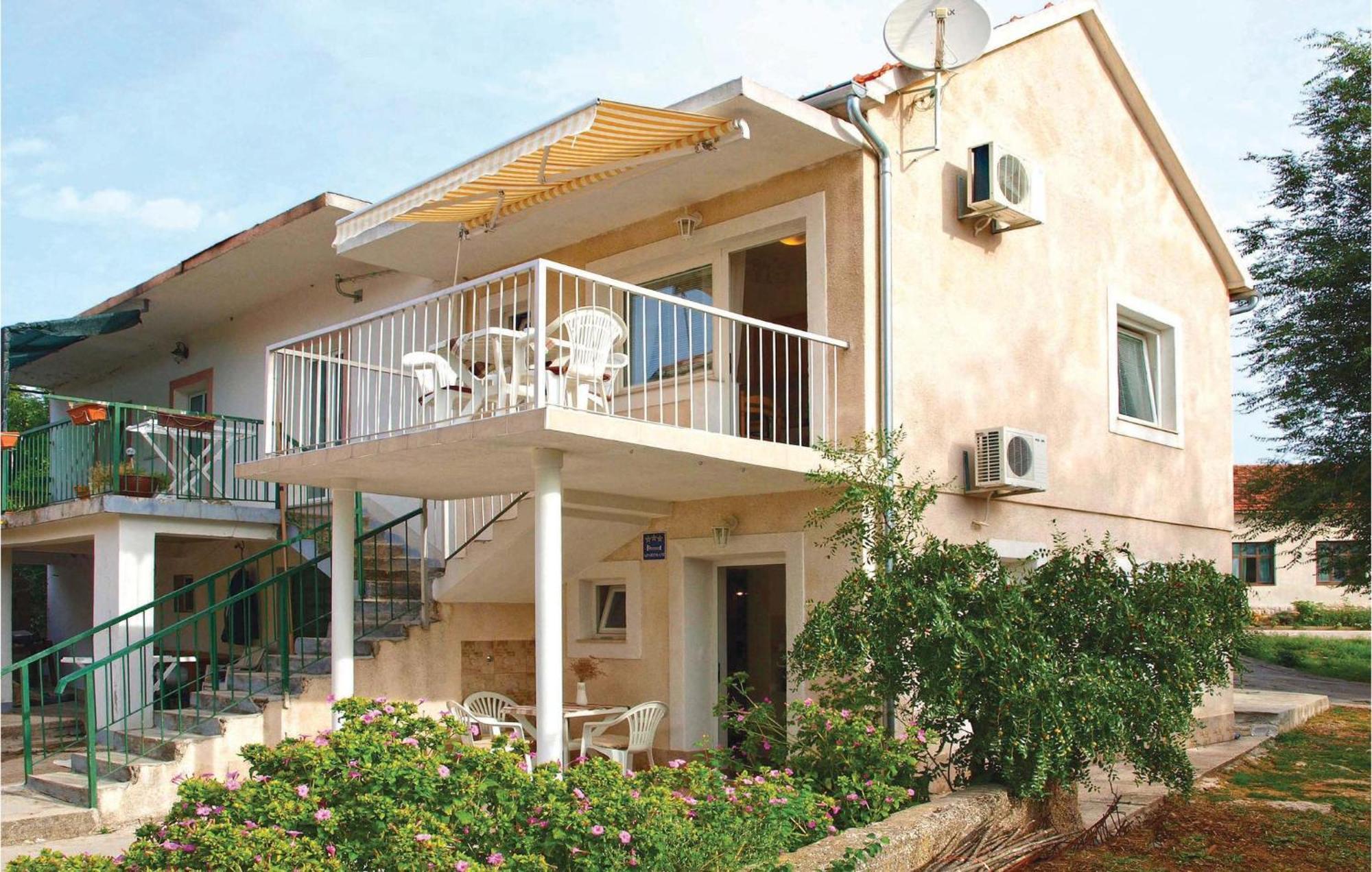 Nice Apartment In Raslina With House Sea View Exterior foto